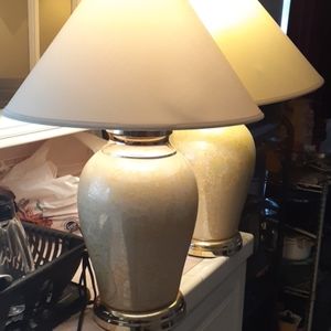 2 lamps